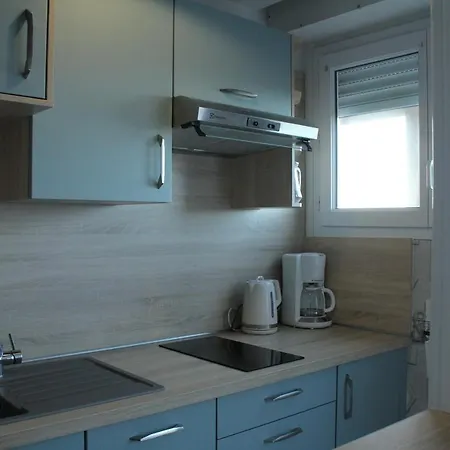 Appart. Rdc Face Et Funiculaire **