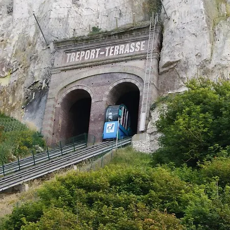 Appart. Rdc Face Et Funiculaire ** * Le Tréport